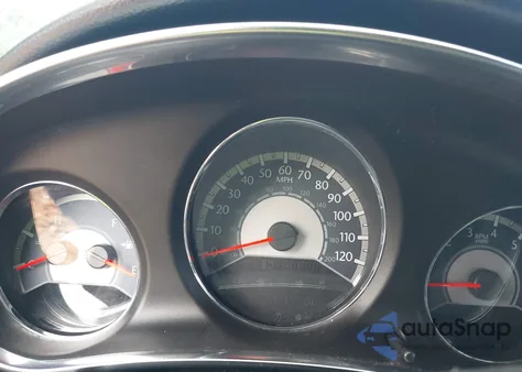 2014 Chrysler 200 Lx z USA, uszkodzony, nr VIN 1C3CCBAB7EN140741